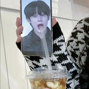 Meet your Posher, Mikayla